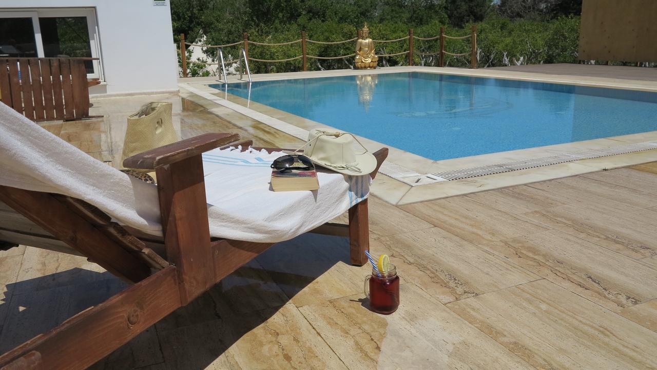 Отель Azure Wellness Retreat (Adults Only) Тургутрейс Экстерьер фото