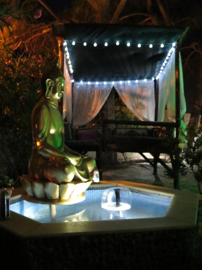 Отель Azure Wellness Retreat (Adults Only) Тургутрейс Экстерьер фото